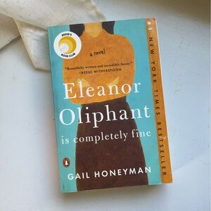 Eleanor Oliphant is Completely Fine by Gail Honeyman paperback